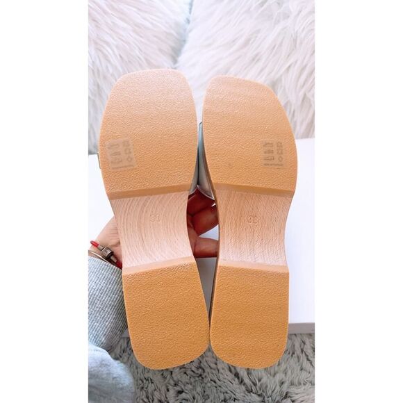 BY FAR Sam buckled metallic leather slides size 38 - Picture 5 of 7